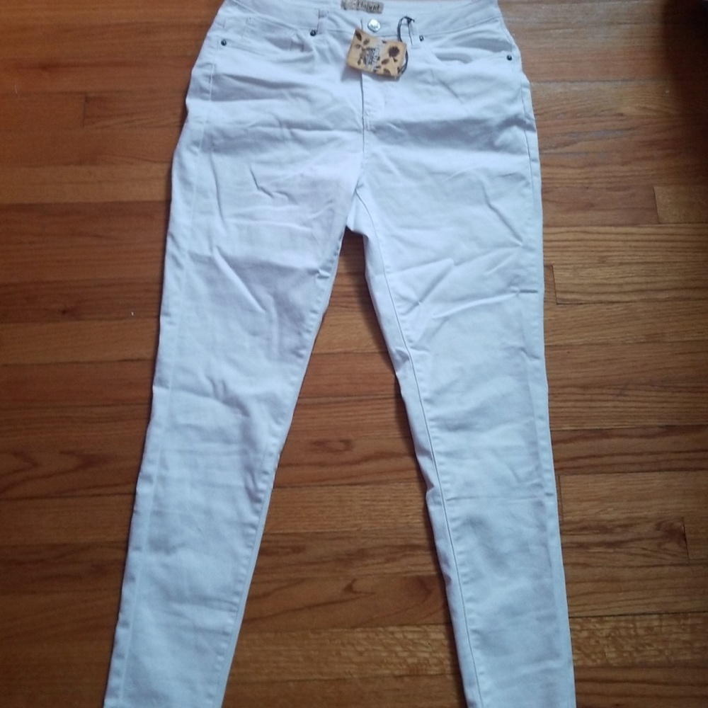 White Skinny Jeans Brand New With Tag